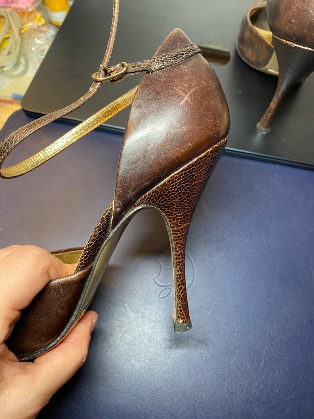 ARCHIVAL Dolce & Gabbana Amber Crystal Lizard Embossed Silk Heels 37.5 US 7.5 - Picture 12 of 13